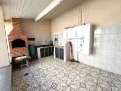 Casa para Venda em São José dos Campos - 4