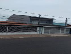 Casa para Venda em São José dos Campos - 2