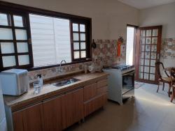 Casa para Venda em São José dos Campos - 3