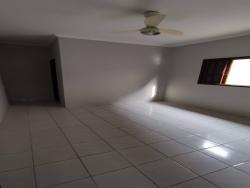 Casa para Venda em São José dos Campos - 4