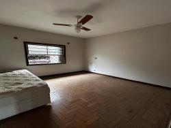 Casa para Venda em São José dos Campos - 4