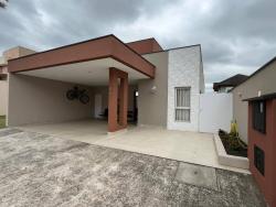 Casa em condomínio para Venda em São José dos Campos - 2