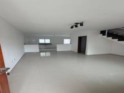 #1583 - Casa para Venda em Caraguatatuba - SP - 2