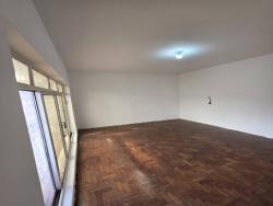 Casa para Venda em São José dos Campos - 3