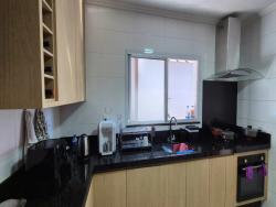Casa para Venda em São José dos Campos - 5