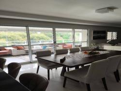 Apartamento para Venda em São José dos Campos - 2