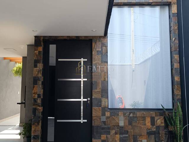 Casa para Venda em São José dos Campos - 4
