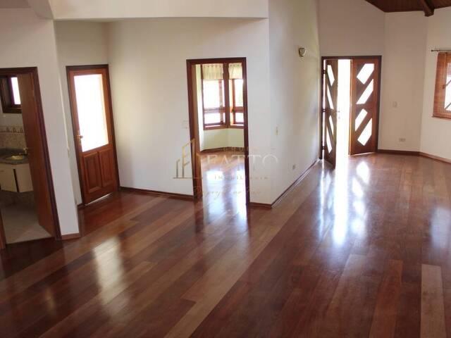 Casa para Venda em São José dos Campos - 3