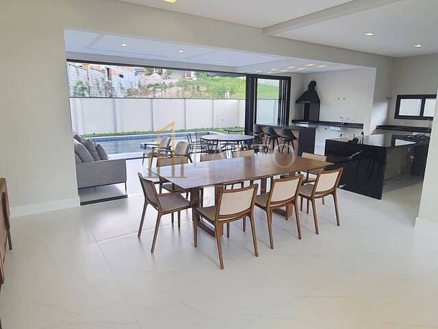 Casa para Venda em São José dos Campos - 3