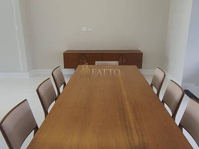 Casa para Venda em São José dos Campos - 4