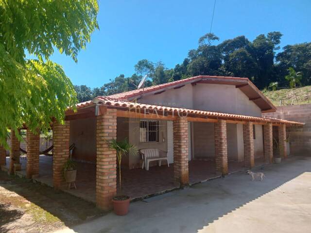 Venda em Bairro do Telles Alto - Paraibuna