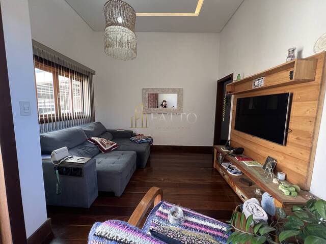 Casa para Venda em São José dos Campos - 5