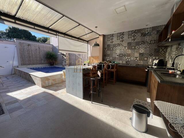Casa para Venda em São José dos Campos - 2