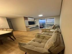 Apartamento para Venda em São José dos Campos - 2