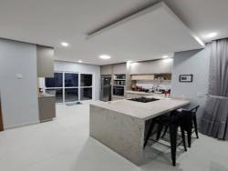 Casa para Venda em São José dos Campos - 4