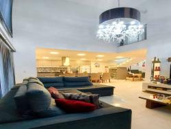Casa para Venda em São José dos Campos - 2