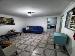 Casa para Venda em São José dos Campos - 3