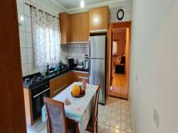 Casa para Venda em São José dos Campos - 4