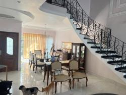 Casa para Venda em São José dos Campos - 2