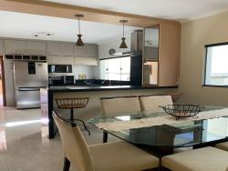 Casa para Venda em São José dos Campos - 3